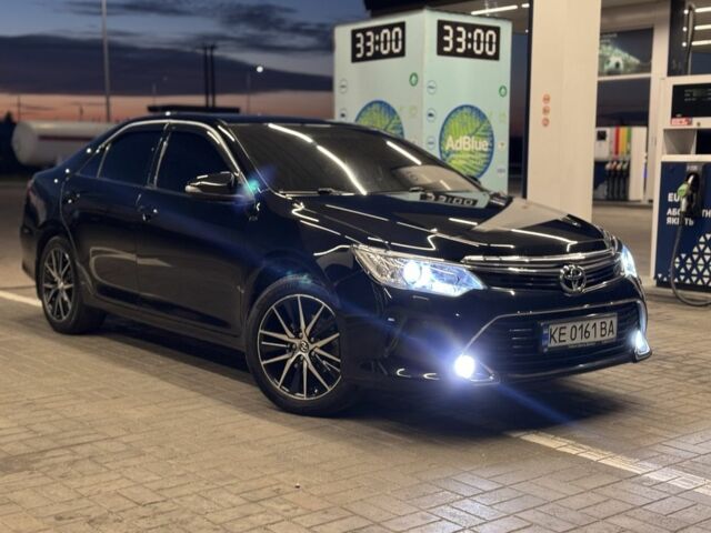 Черный Тойота Камри, объемом двигателя 2.5 л и пробегом 210 тыс. км за 18300 $, фото 1 на Automoto.ua