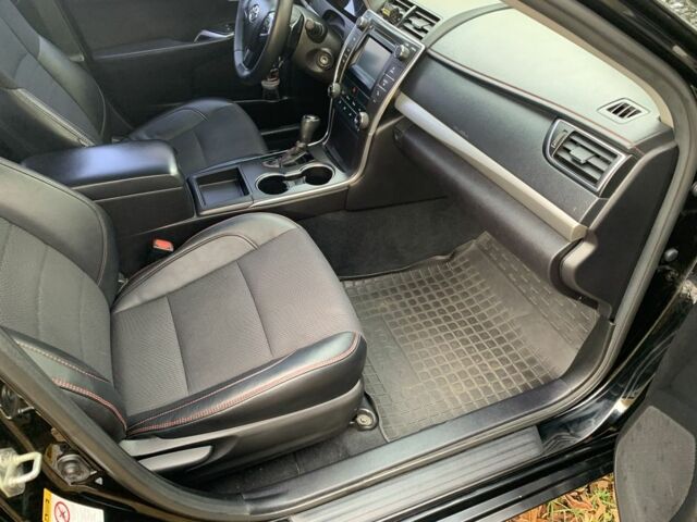 Черный Тойота Камри, объемом двигателя 2.5 л и пробегом 193 тыс. км за 13900 $, фото 5 на Automoto.ua