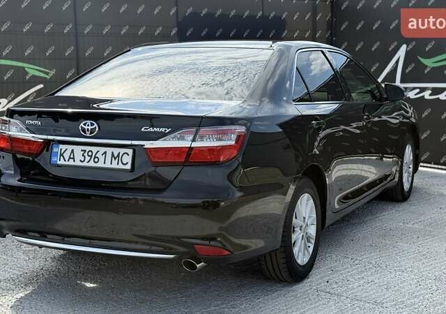 Черный Тойота Камри, объемом двигателя 2.49 л и пробегом 105 тыс. км за 17000 $, фото 7 на Automoto.ua