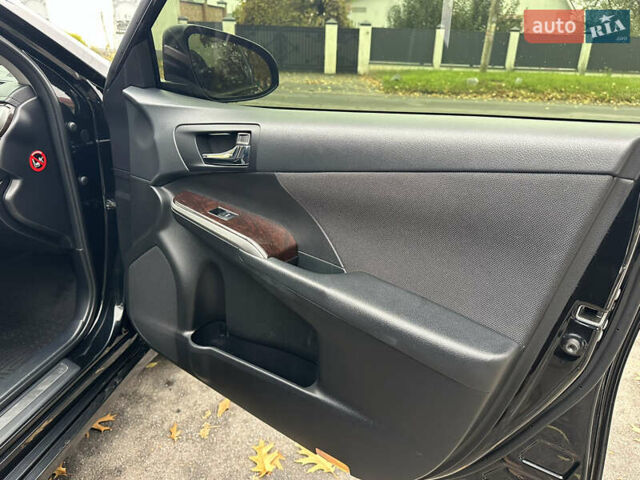 Чорний Тойота Камрі, об'ємом двигуна 2.49 л та пробігом 149 тис. км за 16999 $, фото 49 на Automoto.ua