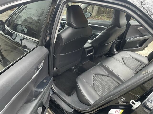 Чорний Тойота Камрі, об'ємом двигуна 2.5 л та пробігом 180 тис. км за 15999 $, фото 7 на Automoto.ua