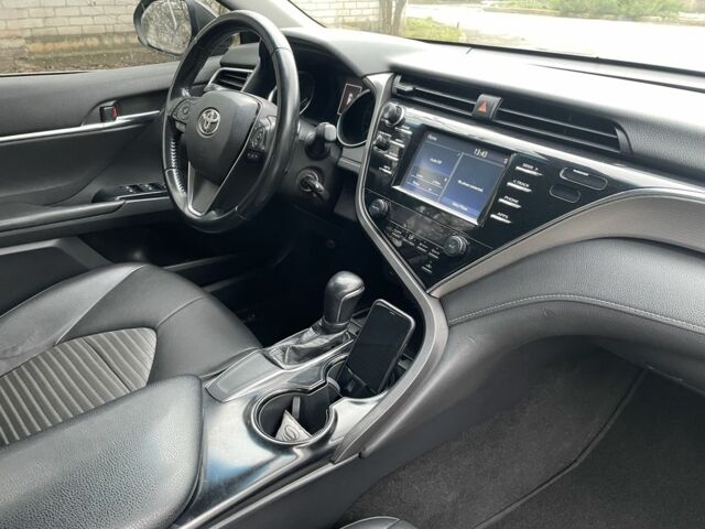 Чорний Тойота Камрі, об'ємом двигуна 2.5 л та пробігом 180 тис. км за 15999 $, фото 13 на Automoto.ua