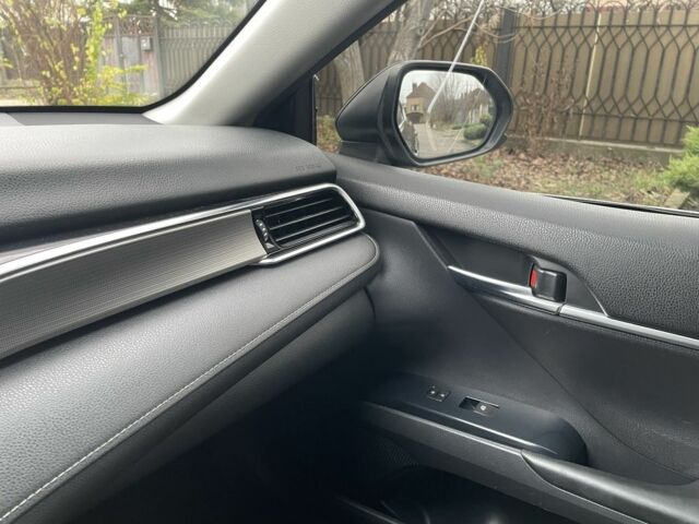 Чорний Тойота Камрі, об'ємом двигуна 2.5 л та пробігом 180 тис. км за 15999 $, фото 16 на Automoto.ua