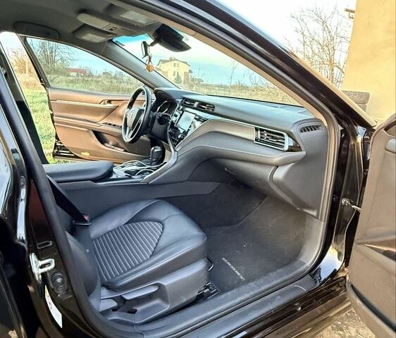 Черный Тойота Камри, объемом двигателя 2.5 л и пробегом 170 тыс. км за 18000 $, фото 4 на Automoto.ua