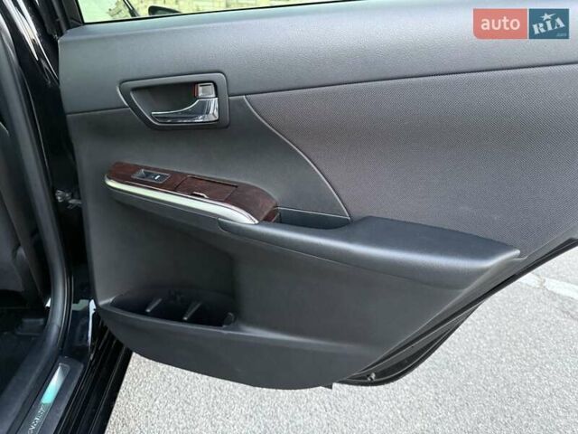 Тойота Камри 2017 в Киеве на Automoto.ua Черный Тойота Камри, объемом двигателя 2.49 л и пробегом 79 тыс. км за 19999 $, фото 35 на Automoto.ua