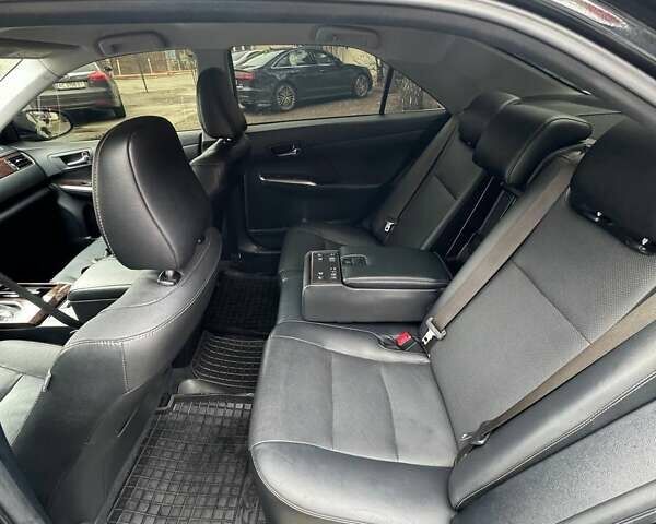 Черный Тойота Камри, объемом двигателя 2.49 л и пробегом 195 тыс. км за 19000 $, фото 12 на Automoto.ua