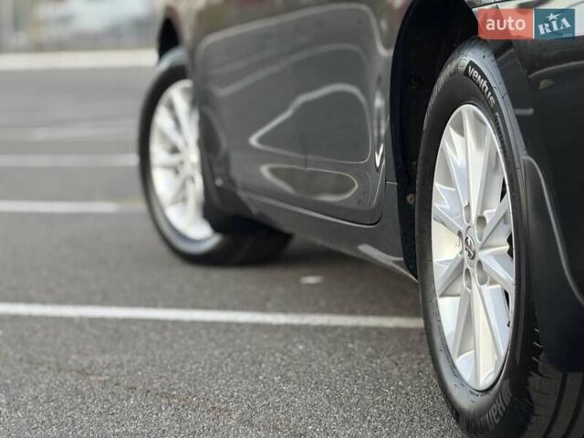 Тойота Камри 2017 в Киеве на Automoto.ua Черный Тойота Камри, объемом двигателя 2.49 л и пробегом 79 тыс. км за 19999 $, фото 20 на Automoto.ua