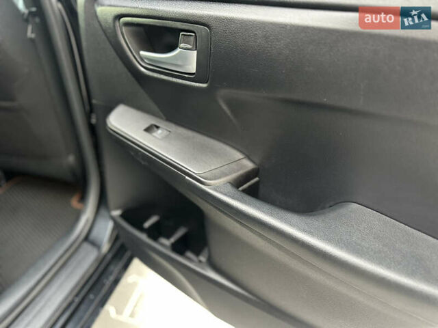 Тойота Камри 2017 в Владимир-Волынский на Automoto.ua Черный Тойота Камри, объемом двигателя 2.49 л и пробегом 185 тыс. км за 14999 $, фото 88 на Automoto.ua