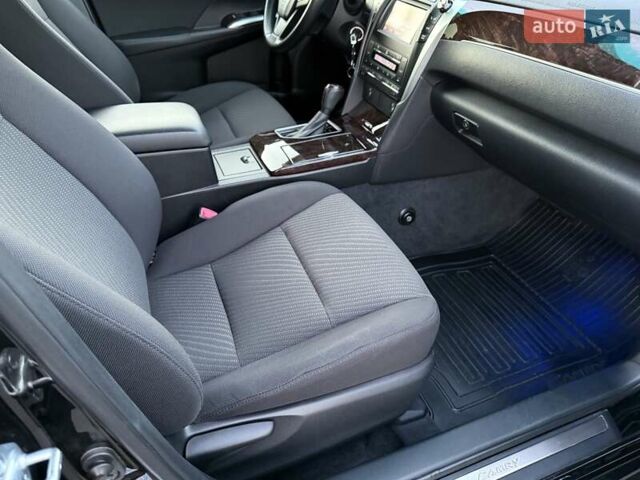 Тойота Камри 2017 в Киеве на Automoto.ua Черный Тойота Камри, объемом двигателя 2.49 л и пробегом 79 тыс. км за 19999 $, фото 38 на Automoto.ua