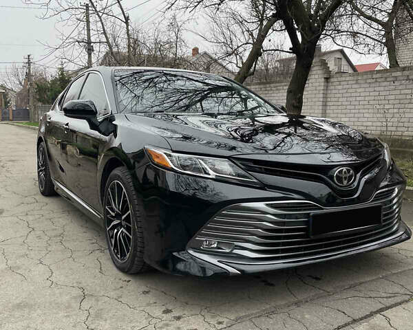 Чорний Тойота Камрі, об'ємом двигуна 2.49 л та пробігом 180 тис. км за 15999 $, фото 4 на Automoto.ua