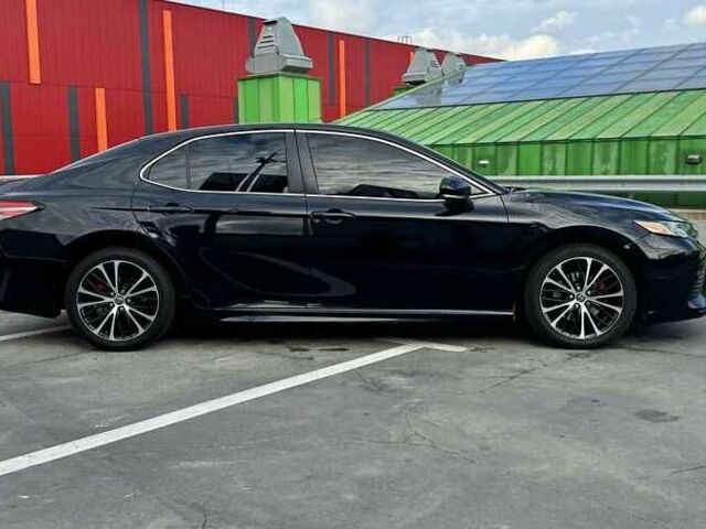 Чорний Тойота Камрі, об'ємом двигуна 2.5 л та пробігом 147 тис. км за 16300 $, фото 3 на Automoto.ua