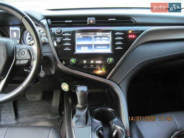 Чорний Тойота Камрі, об'ємом двигуна 2.49 л та пробігом 132 тис. км за 19900 $, фото 17 на Automoto.ua
