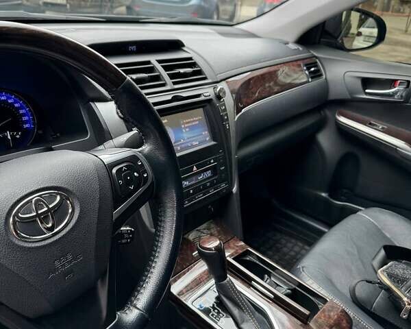 Черный Тойота Камри, объемом двигателя 2.49 л и пробегом 195 тыс. км за 19000 $, фото 11 на Automoto.ua