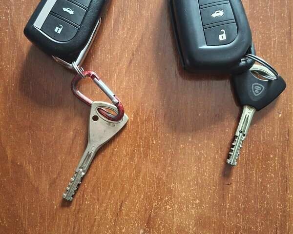 Черный Тойота Камри, объемом двигателя 2.49 л и пробегом 132 тыс. км за 19000 $, фото 14 на Automoto.ua