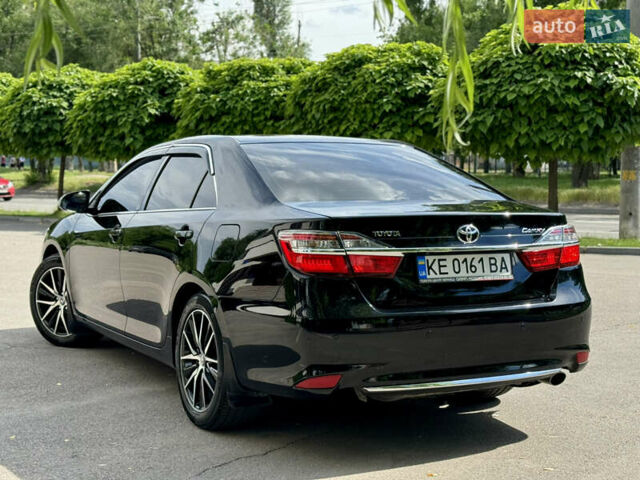 Тойота Камри 2017 в Днепре (Днепропетровске) на Automoto.ua Черный Тойота Камри, объемом двигателя 2.49 л и пробегом 210 тыс. км за 18300 $, фото 2 на Automoto.ua