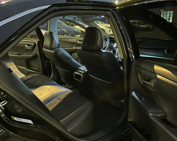 Черный Тойота Камри, объемом двигателя 2.49 л и пробегом 142 тыс. км за 16000 $, фото 10 на Automoto.ua