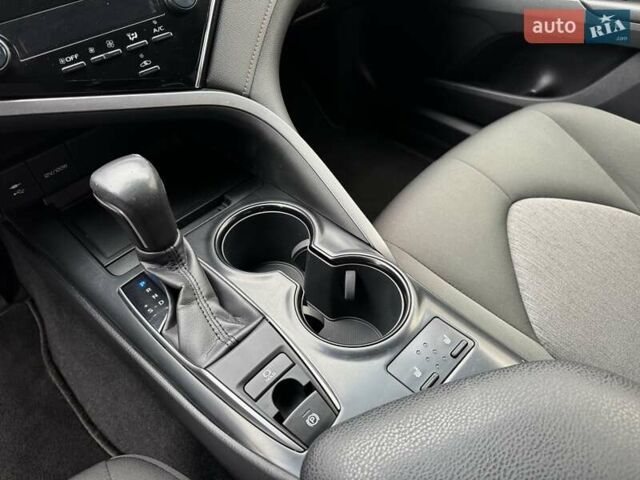 Чорний Тойота Камрі, об'ємом двигуна 2.49 л та пробігом 148 тис. км за 19800 $, фото 15 на Automoto.ua