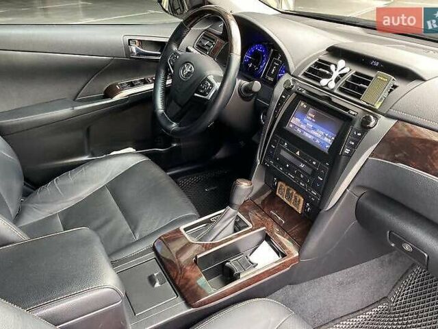 Чорний Тойота Камрі, об'ємом двигуна 2.49 л та пробігом 135 тис. км за 16400 $, фото 9 на Automoto.ua