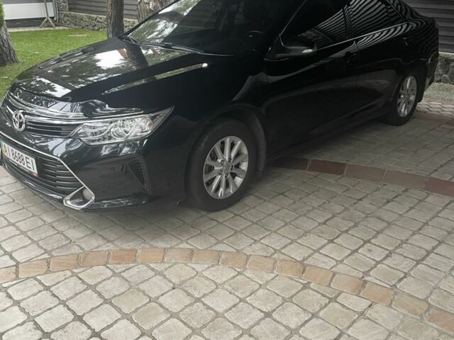 Черный Тойота Камри, объемом двигателя 2.5 л и пробегом 143 тыс. км за 17300 $, фото 1 на Automoto.ua