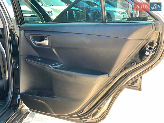 Черный Тойота Камри, объемом двигателя 2.5 л и пробегом 210 тыс. км за 15290 $, фото 17 на Automoto.ua