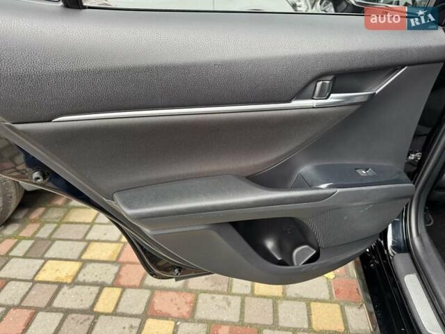Чорний Тойота Камрі, об'ємом двигуна 2.49 л та пробігом 148 тис. км за 19800 $, фото 24 на Automoto.ua