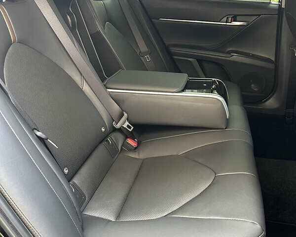 Черный Тойота Камри, объемом двигателя 2.5 л и пробегом 27 тыс. км за 29500 $, фото 32 на Automoto.ua