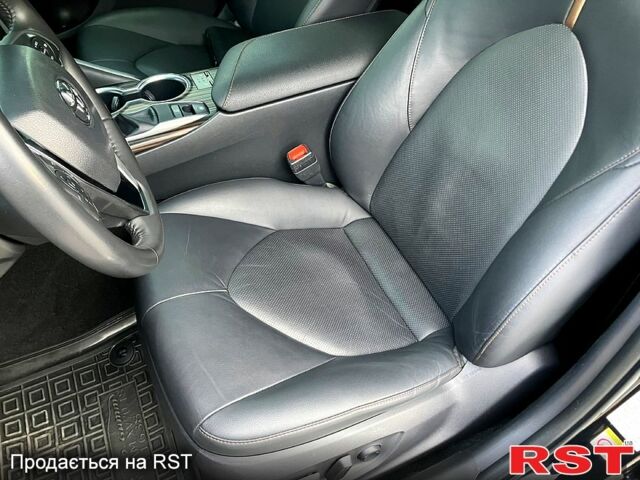 Чорний Тойота Камрі, об'ємом двигуна 2.5 л та пробігом 205 тис. км за 21300 $, фото 6 на Automoto.ua