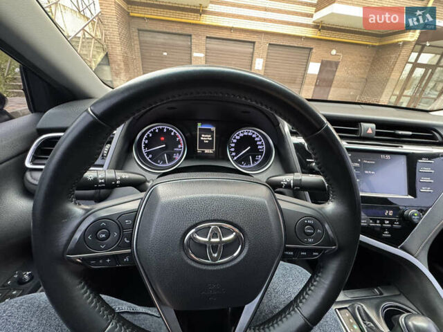 Черный Тойота Камри, объемом двигателя 2.49 л и пробегом 205 тыс. км за 22333 $, фото 19 на Automoto.ua