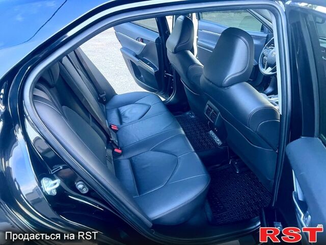 Чорний Тойота Камрі, об'ємом двигуна 2.5 л та пробігом 63 тис. км за 23100 $, фото 12 на Automoto.ua