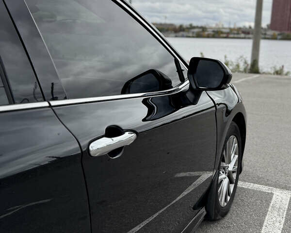 Черный Тойота Камри, объемом двигателя 2.49 л и пробегом 180 тыс. км за 22000 $, фото 4 на Automoto.ua