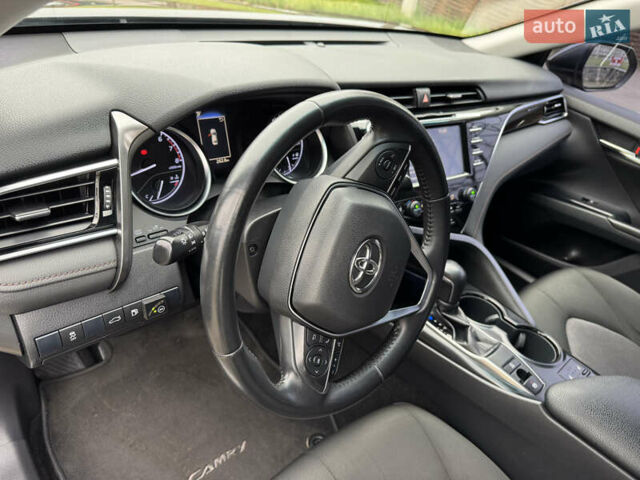 Черный Тойота Камри, объемом двигателя 2.49 л и пробегом 205 тыс. км за 22333 $, фото 8 на Automoto.ua