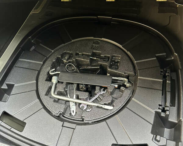 Тойота Камри 2018 в Киеве на Automoto.ua Черный Тойота Камри, объемом двигателя 2.5 л и пробегом 116 тыс. км за 19600 $, фото 10 на Automoto.ua