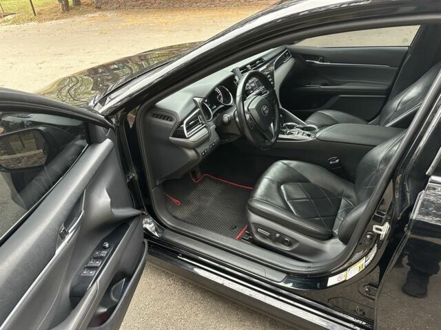 Чорний Тойота Камрі, об'ємом двигуна 2.5 л та пробігом 106 тис. км за 17700 $, фото 7 на Automoto.ua