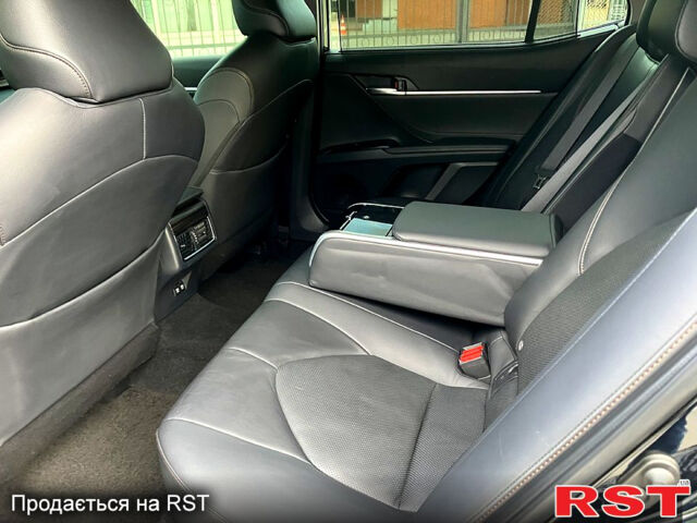 Чорний Тойота Камрі, об'ємом двигуна 2.5 л та пробігом 199 тис. км за 22500 $, фото 9 на Automoto.ua