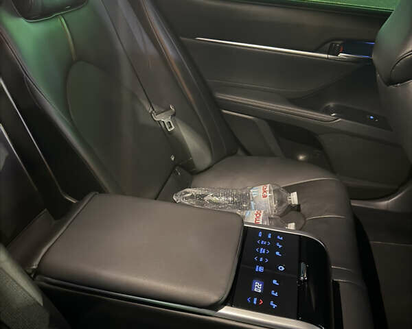 Чорний Тойота Камрі, об'ємом двигуна 2.5 л та пробігом 129 тис. км за 26000 $, фото 18 на Automoto.ua