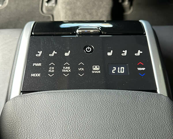 Черный Тойота Камри, объемом двигателя 2.5 л и пробегом 27 тыс. км за 29500 $, фото 31 на Automoto.ua