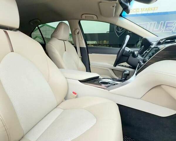 Чорний Тойота Камрі, об'ємом двигуна 2.49 л та пробігом 180 тис. км за 21000 $, фото 7 на Automoto.ua