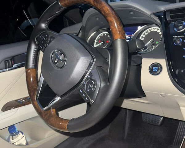 Чорний Тойота Камрі, об'ємом двигуна 2.49 л та пробігом 180 тис. км за 30000 $, фото 4 на Automoto.ua