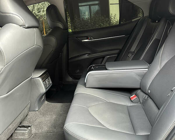 Черный Тойота Камри, объемом двигателя 2.5 л и пробегом 27 тыс. км за 29500 $, фото 28 на Automoto.ua