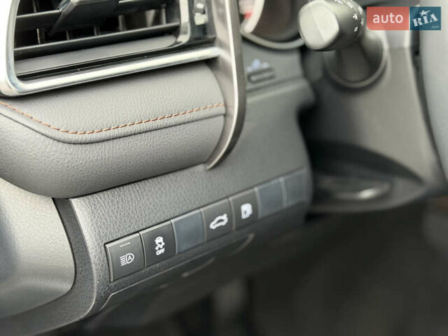 Чорний Тойота Камрі, об'ємом двигуна 2.49 л та пробігом 28 тис. км за 28800 $, фото 55 на Automoto.ua