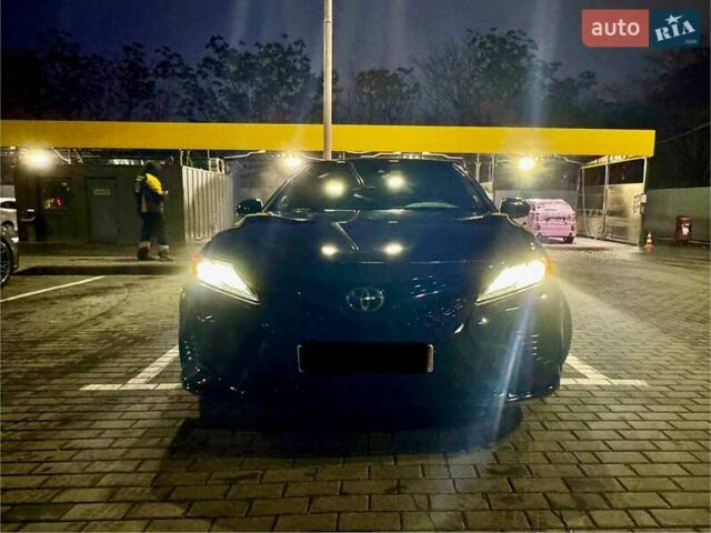 Чорний Тойота Камрі, об'ємом двигуна 3.46 л та пробігом 70 тис. км за 29999 $, фото 1 на Automoto.ua