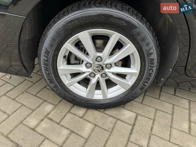 Черный Тойота Камри, объемом двигателя 2.49 л и пробегом 205 тыс. км за 22333 $, фото 16 на Automoto.ua