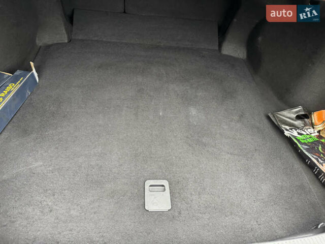 Черный Тойота Камри, объемом двигателя 2.49 л и пробегом 205 тыс. км за 22333 $, фото 14 на Automoto.ua