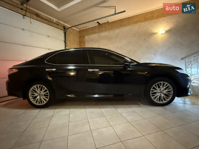 Чорний Тойота Камрі, об'ємом двигуна 2.49 л та пробігом 180 тис. км за 30000 $, фото 3 на Automoto.ua