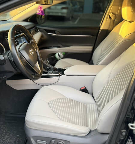 Тойота Камри 2018 в Киеве на Automoto.ua Черный Тойота Камри, объемом двигателя 2.49 л и пробегом 150 тыс. км за 19300 $, фото 7 на Automoto.ua