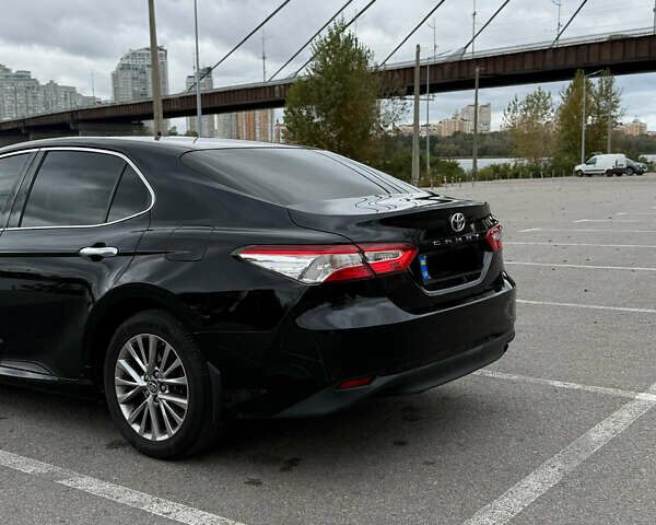 Черный Тойота Камри, объемом двигателя 2.49 л и пробегом 180 тыс. км за 22000 $, фото 5 на Automoto.ua