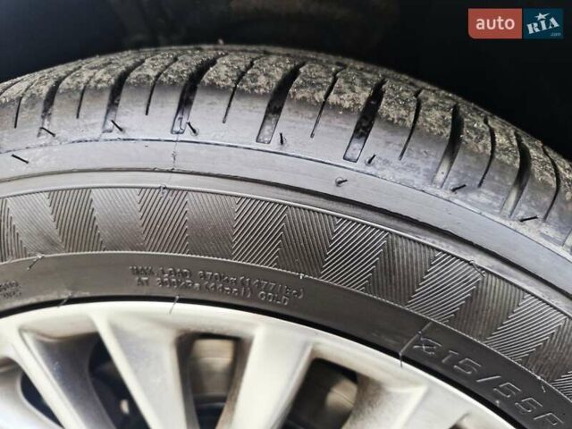 Чорний Тойота Камрі, об'ємом двигуна 2.49 л та пробігом 136 тис. км за 21900 $, фото 28 на Automoto.ua