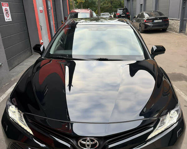 Тойота Камри 2018 в Киеве на Automoto.ua Черный Тойота Камри, объемом двигателя 2.5 л и пробегом 116 тыс. км за 19600 $, фото 2 на Automoto.ua