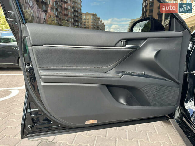 Черный Тойота Камри, объемом двигателя 2.5 л и пробегом 27 тыс. км за 29500 $, фото 38 на Automoto.ua