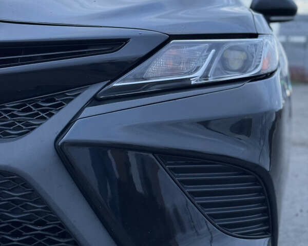 Чорний Тойота Камрі, об'ємом двигуна 2.49 л та пробігом 110 тис. км за 18500 $, фото 3 на Automoto.ua